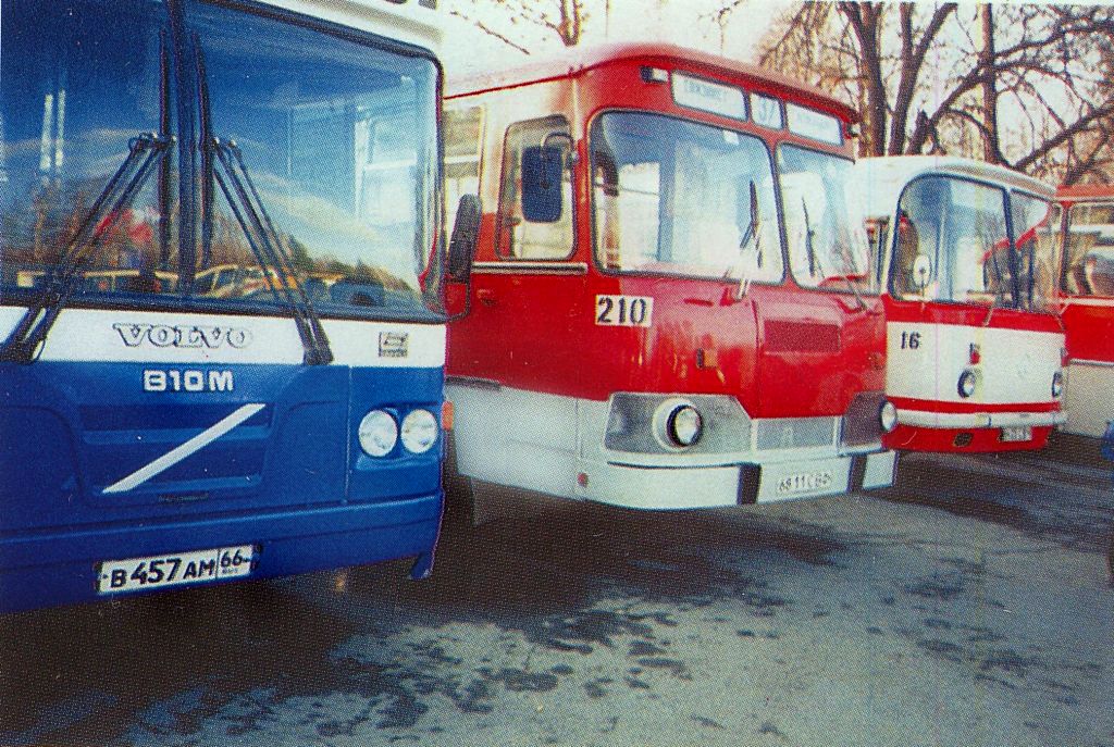 Sverdlovsk region, Säffle System 2000 Nr. 31; Sverdlovsk region, LiAZ-677M Nr. 210; Sverdlovsk region, LAZ-695N Nr. 16; Sverdlovsk region — History photo EMUP "MOAP"