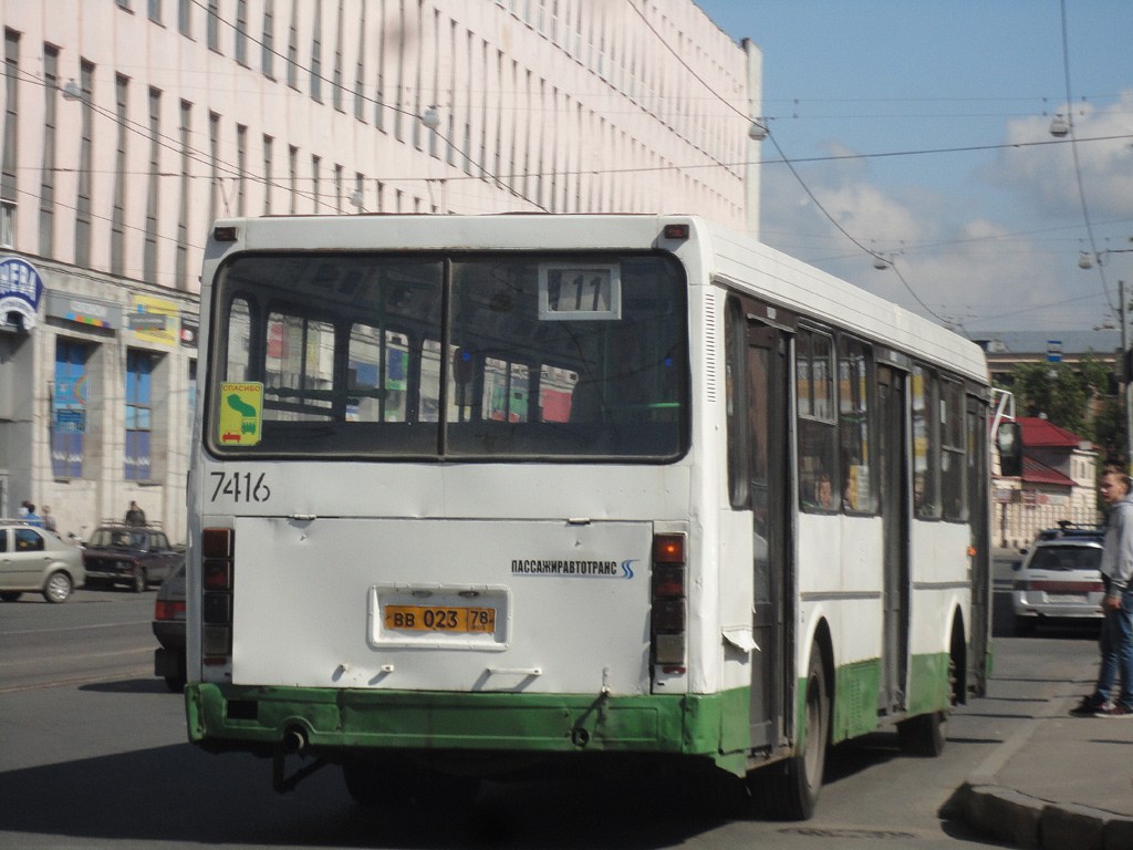 Sankt Petersburg, LiAZ-5256.00 Nr. 7416