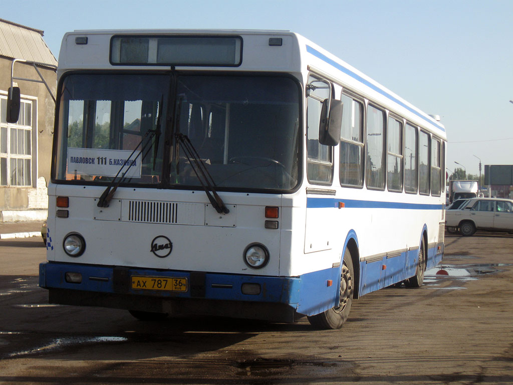 Автобусы воронеж павловск сегодня. ЛИАЗ 5256.30. ЛИАЗ 5256 30-01. ЛИАЗ 5256r. ЛИАЗ 5256-30 Воронеж.