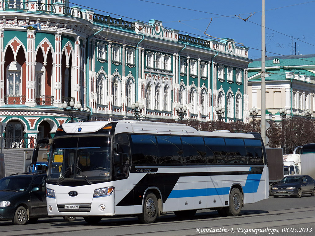 Свердловская область, Kia KM948 Granbird Greenfield № У 808 ЕО 96