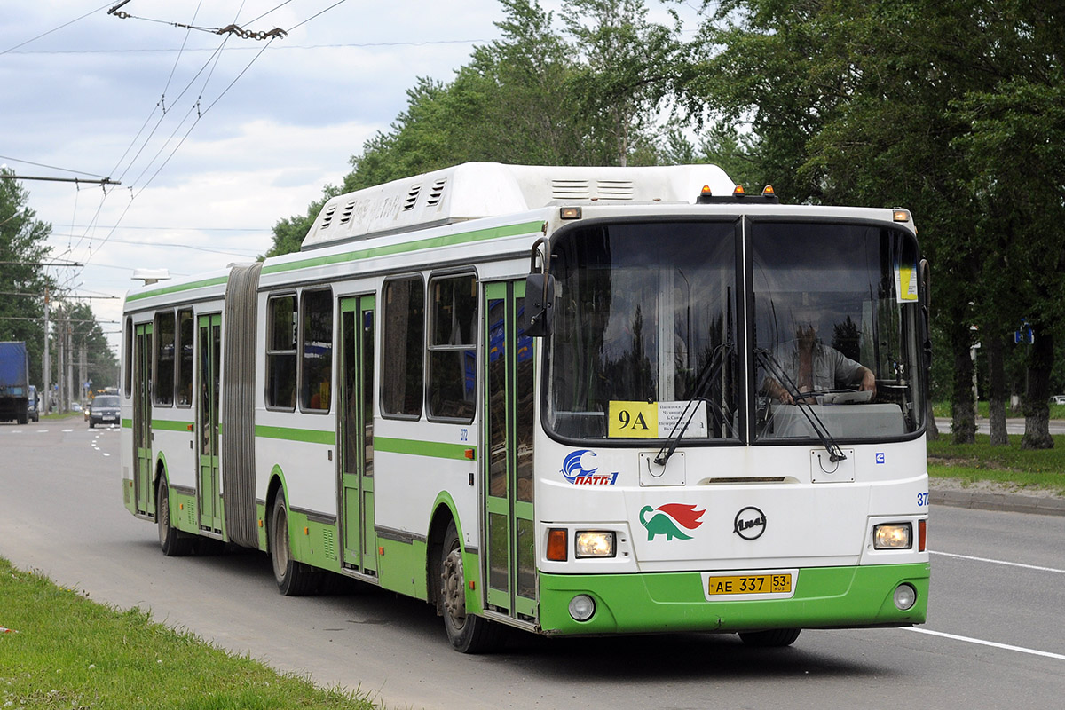 Novgorod region, LiAZ-6212.70 Nr. 372