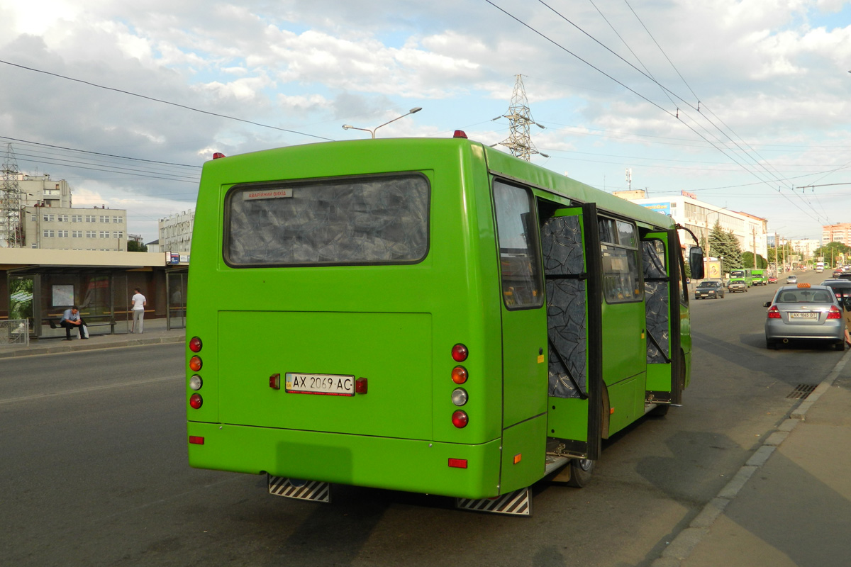 Харкаўская вобласць, Богдан А09202 (ЛуАЗ) № AX 2069 AC