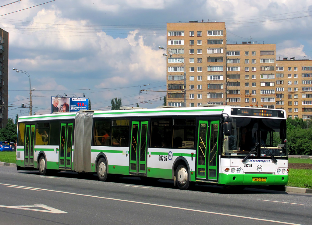 Moskva, LiAZ-6213.20 č. 09256