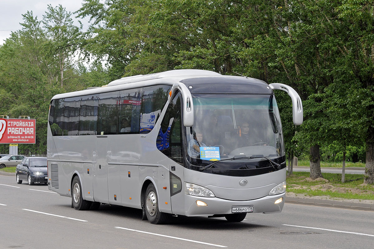 Санкт-Петербург, Yutong ZK6129H № Н 686 РО 178