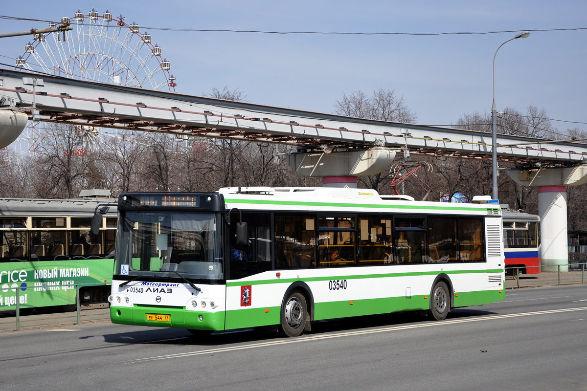 Moskwa, LiAZ-5292.22 (2-2-2) Nr 03540