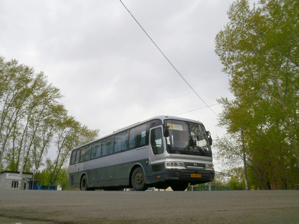 Krasnoyarsk region, Hyundai Aero Hi-Space № АУ 697 24