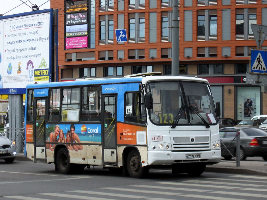 Szentpétervár, PAZ-320402-03 sz.: 112