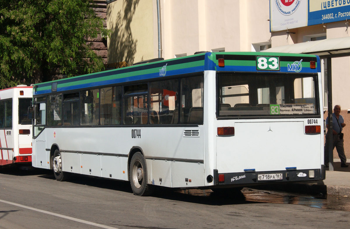 Rostovská oblast, Mercedes-Benz O405N č. 00744