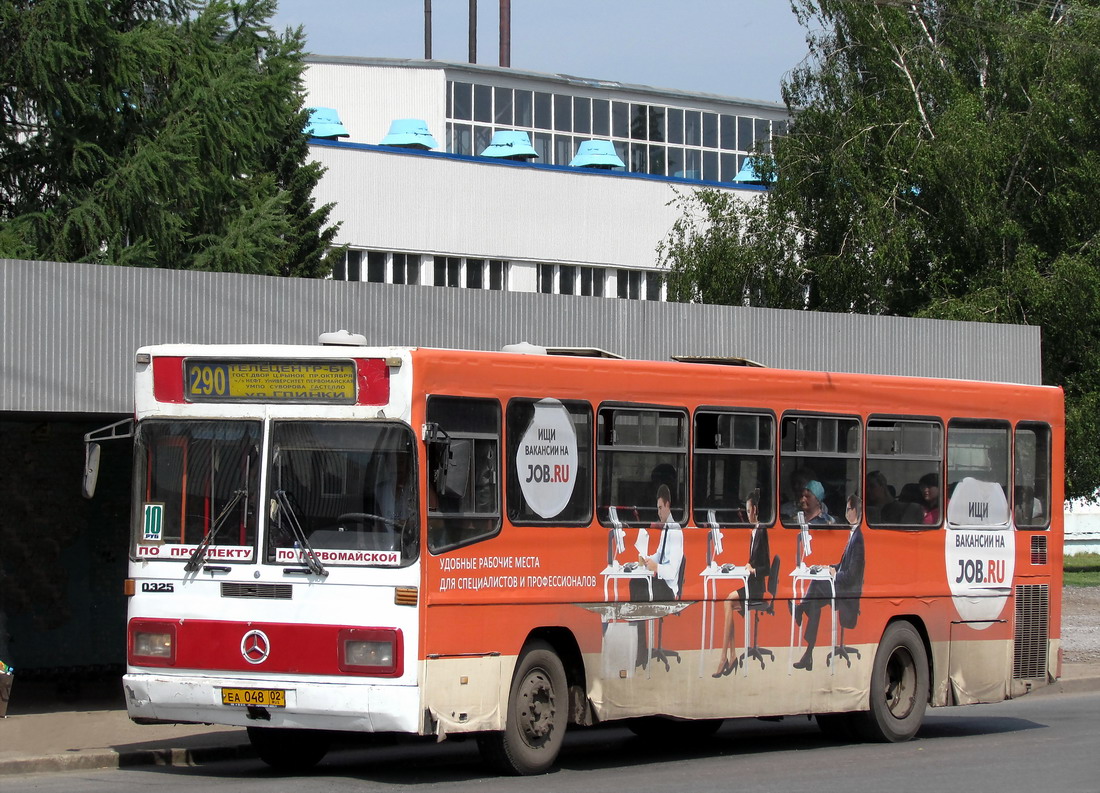 Bashkortostan, Mercedes-Benz O325 # ЕА 048 02