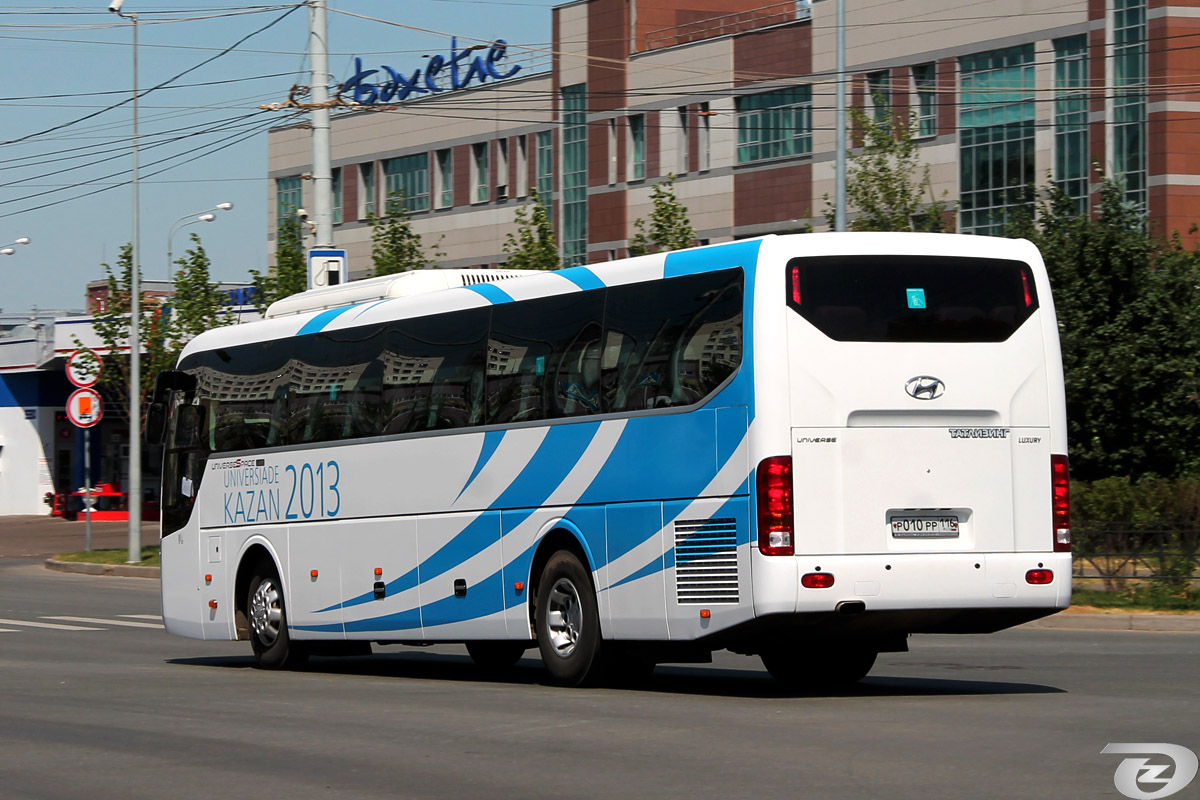 Татарстан, Hyundai Universe Space Luxury № Р 010 РР 116