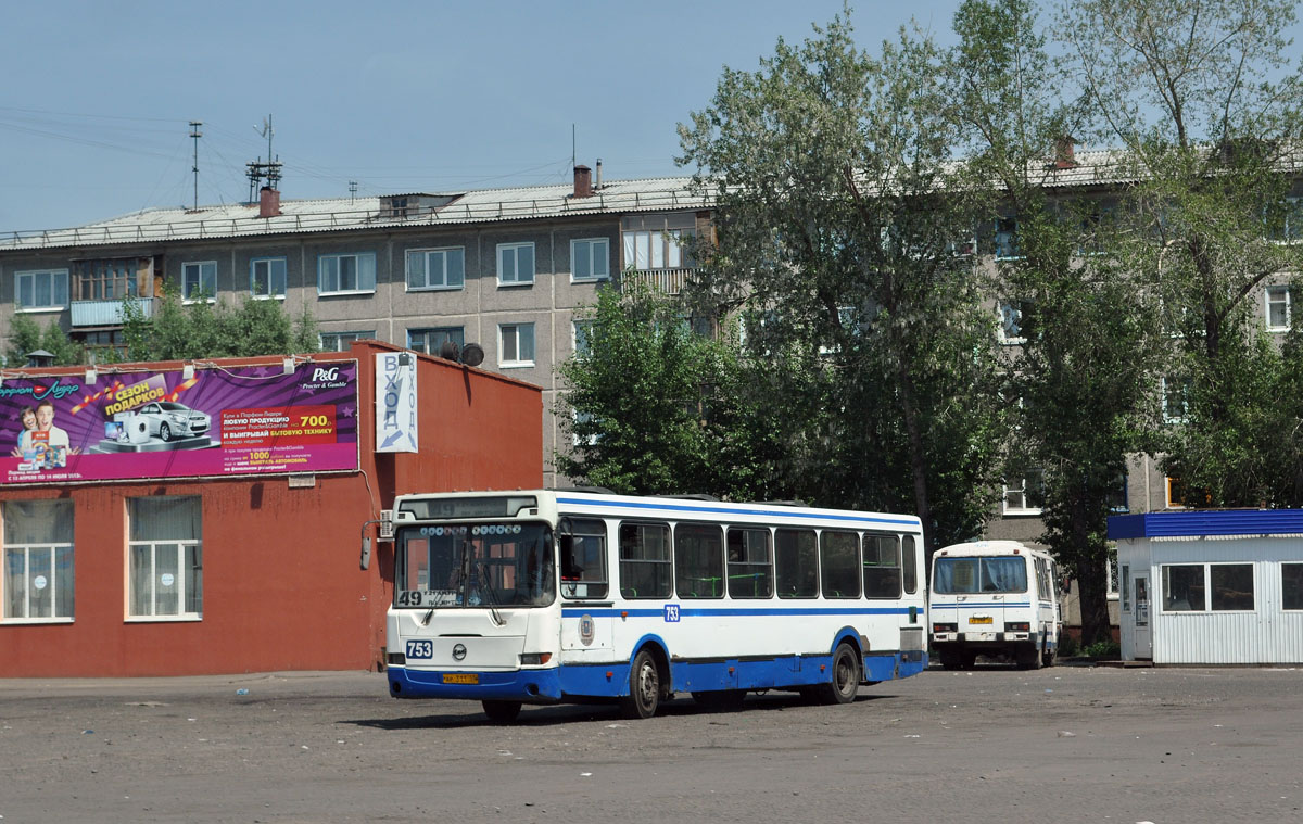 Omsk region, LiAZ-5256.45 # 753