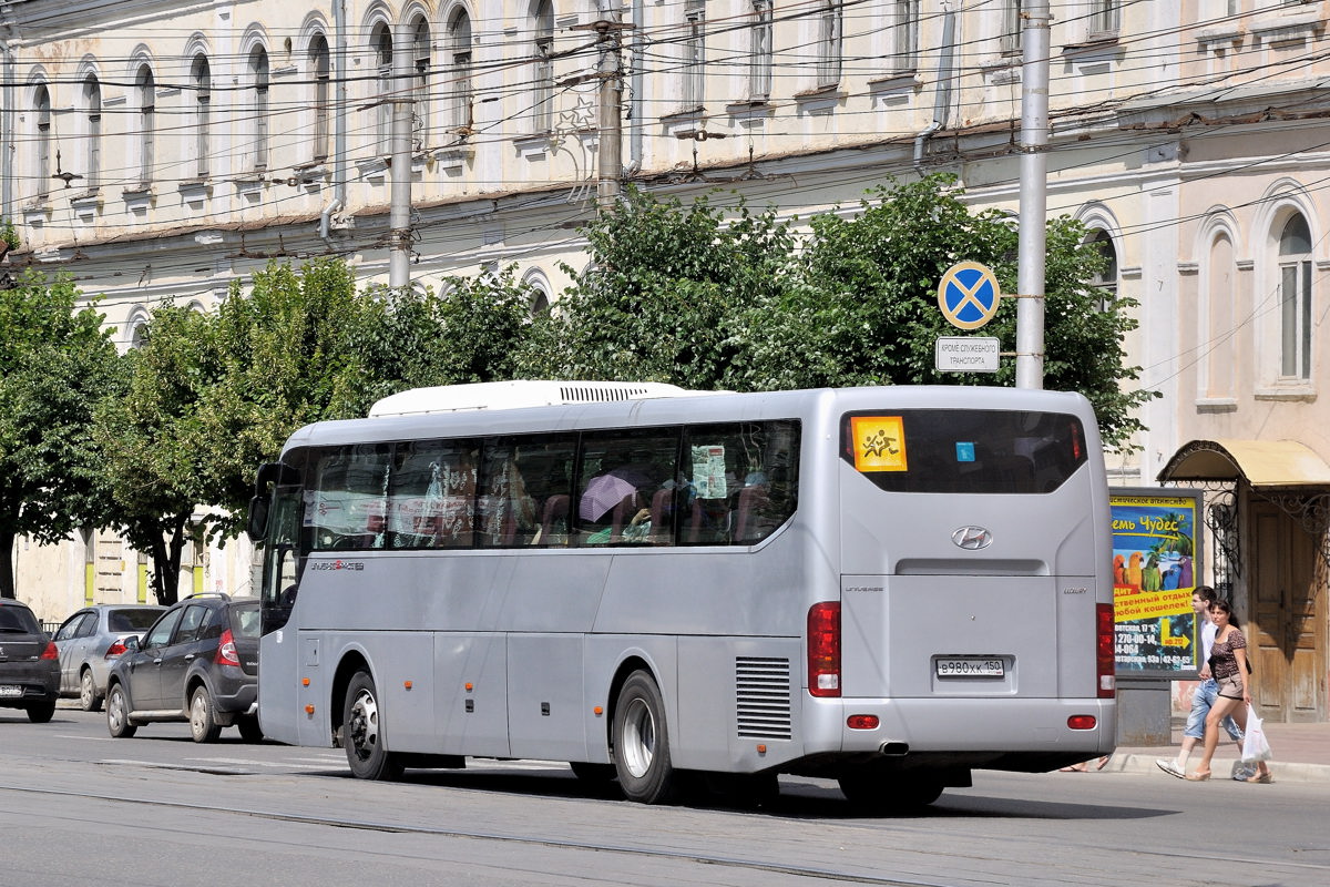 Московская область, Hyundai Universe Space Luxury № В 980 ХК 150