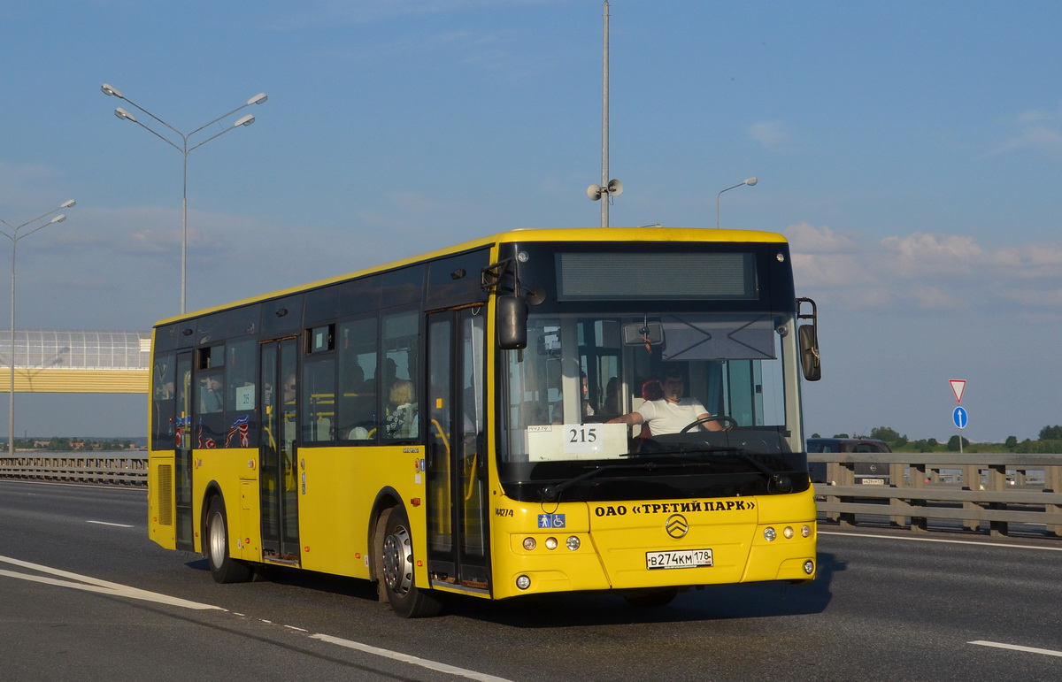 Санкт-Петербург, Golden Dragon XML6125CR № В 274 КМ 178