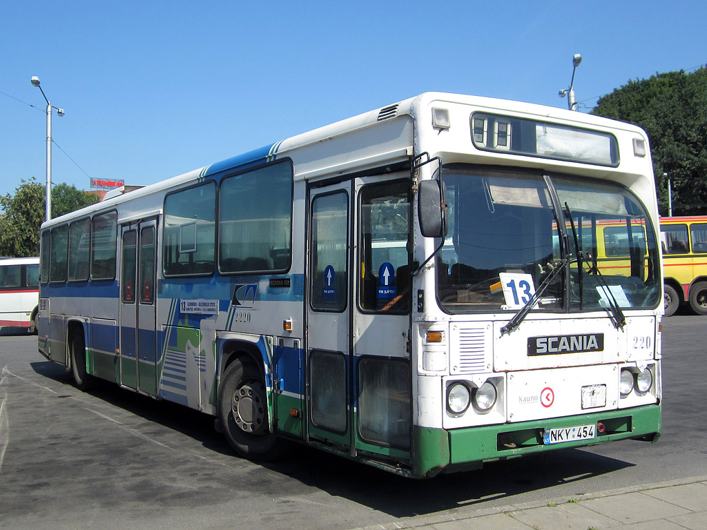 Литва, Scania CR112 № 220