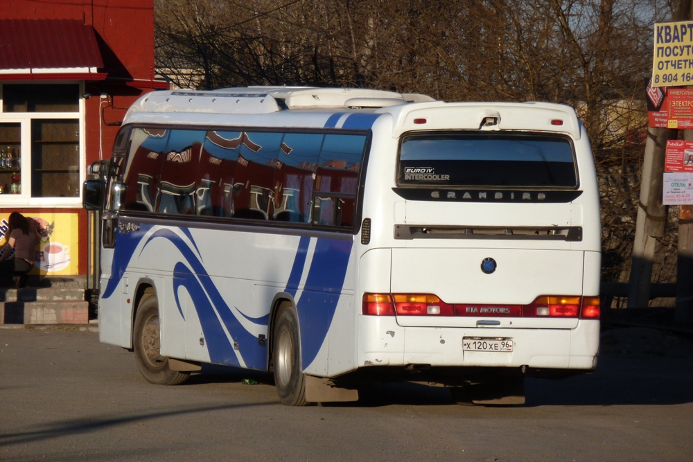 Свердловская область, Kia KM948 Granbird Greenfield № Х 120 ХЕ 96