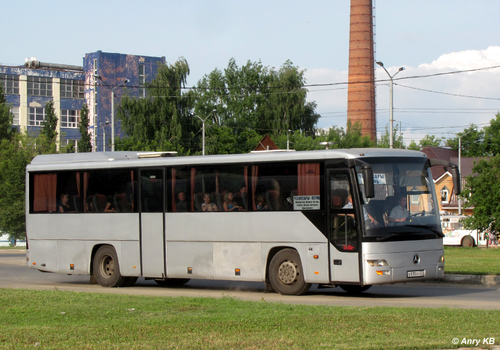 Чувашия, Mercedes-Benz O560 Intouro RH № В 835 ЕУ 21