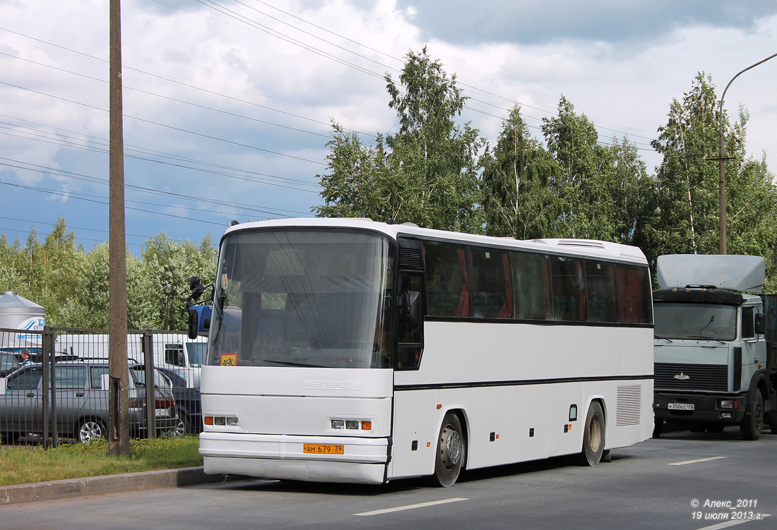 Sankt Petersburg, Neoplan N216 Jetliner Nr. АМ 679 39