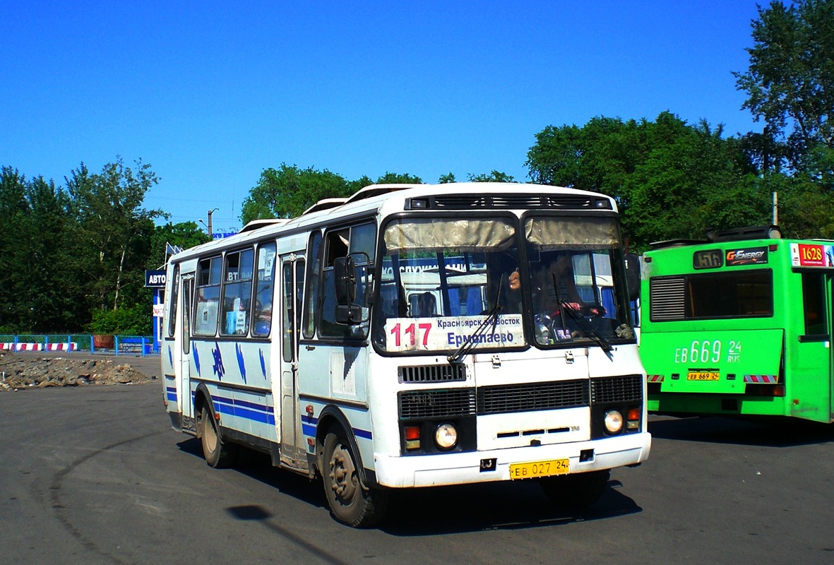 61 автобус красноярск. ПАЗ 4234 Красноярск. ПАЗ 4234 64. Автобус ПАЗ 4234 Красноярск. Автобус ПАЗ 527200.