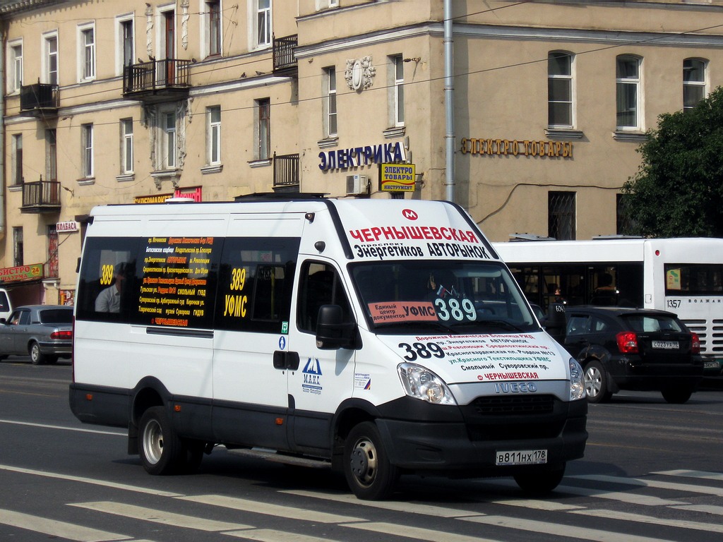 Санкт-Петербург, Нижегородец-2227UT (IVECO Daily) № В 811 НХ 178