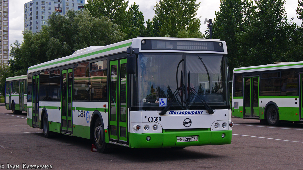 Moskau, LiAZ-5292.21 Nr. 03588