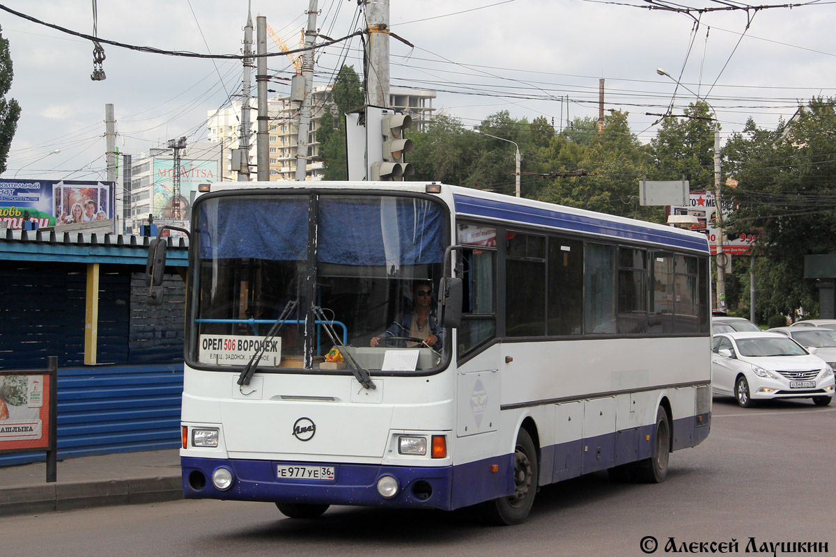 Воронежская область, ЛиАЗ-5256.33-01 (ГолАЗ) № Е 977 УЕ 36