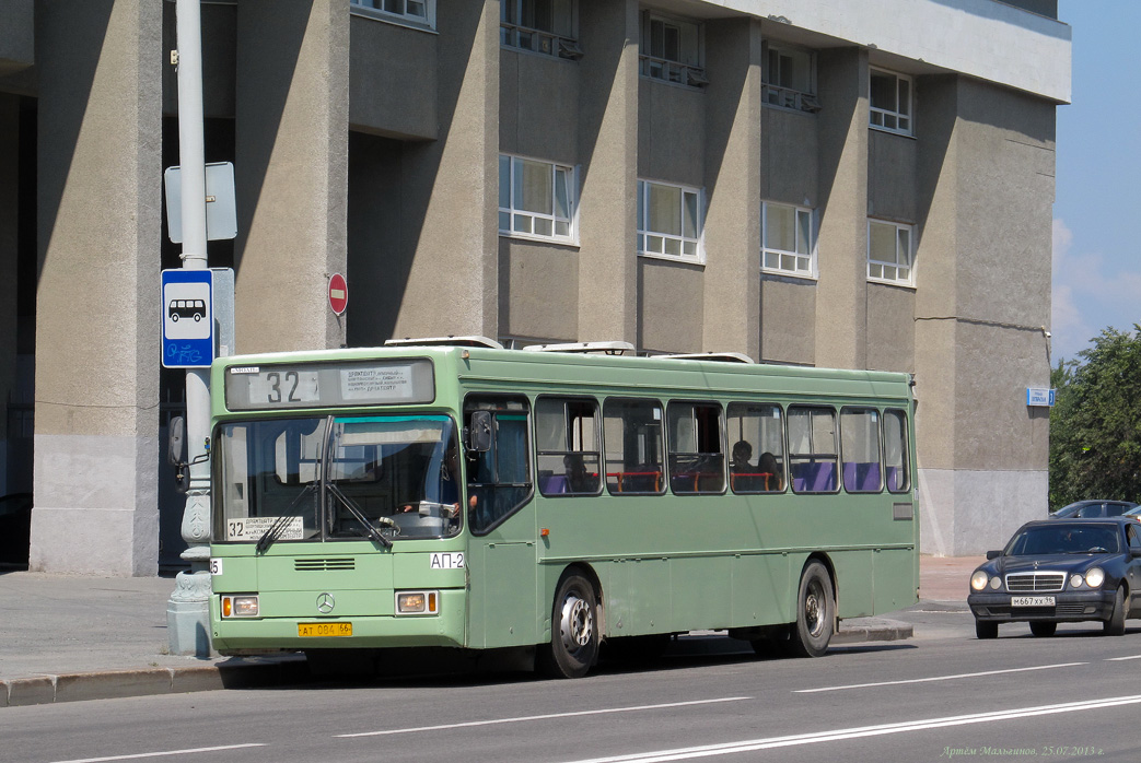 Свердловская область, ГолАЗ-АКА-5225 № 725