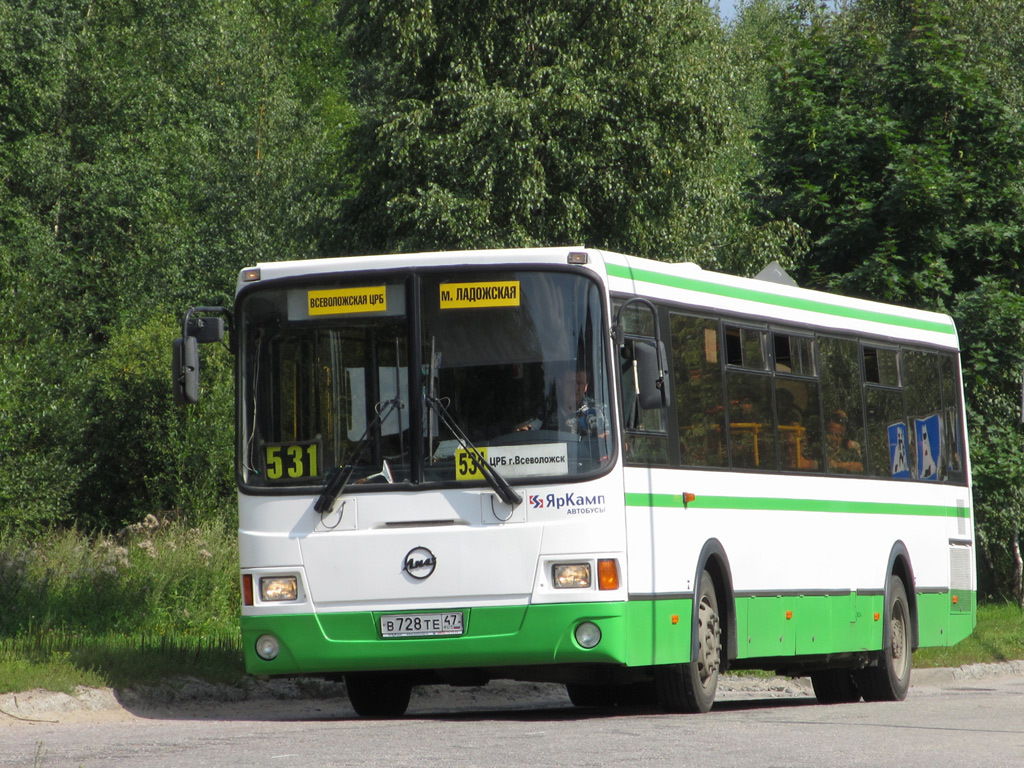 Ленинградская область, ЛиАЗ-5256.53 № В 728 ТЕ 47