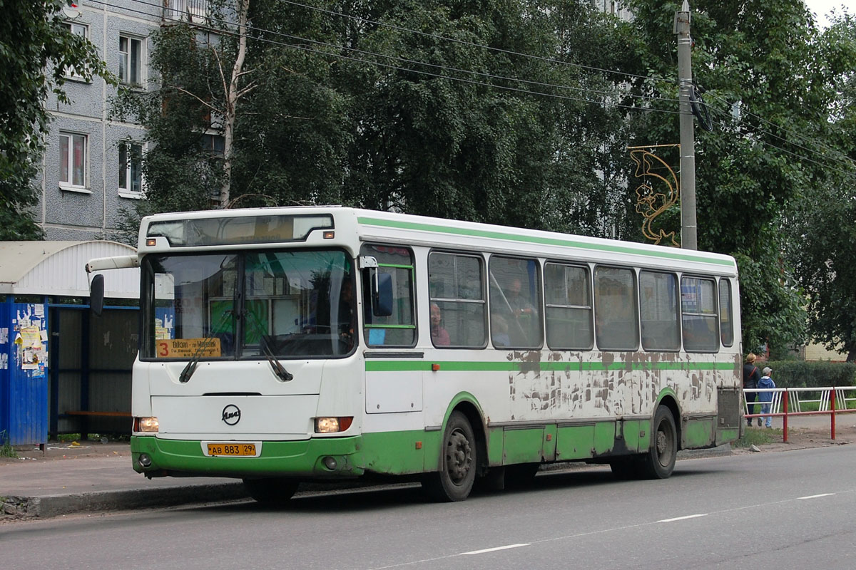 Архангельская область, ЛиАЗ-5256.40 № АВ 883 29