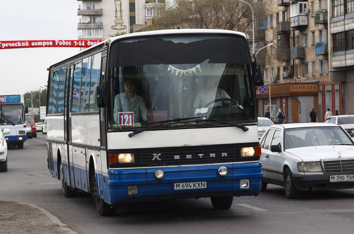 Маршрут шахтинск. Сетра с 215 ul. Сетра 215 ul кабина. Санос автобус. Автобус Караганда.