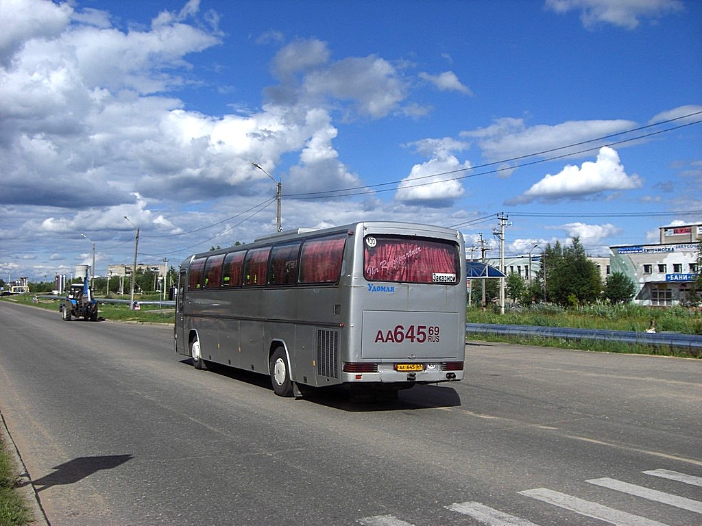 Тверская область, Mercedes-Benz O303-15RHD № АА 645 69