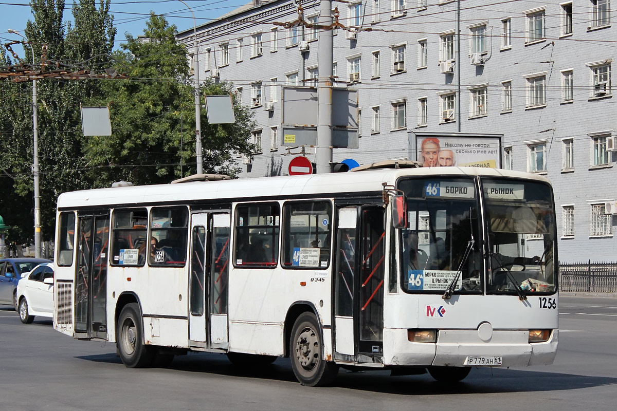 Rostov region, Mercedes-Benz O345 Nr. 1256