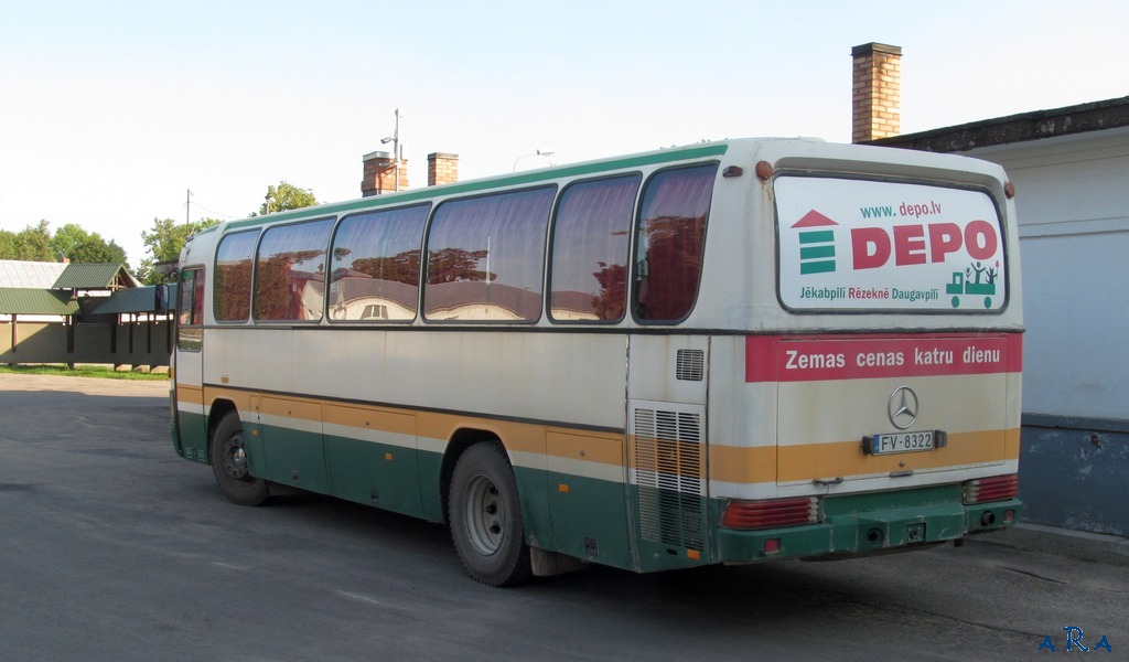 Латвія, Mercedes-Benz O303-11ÜHE № 322