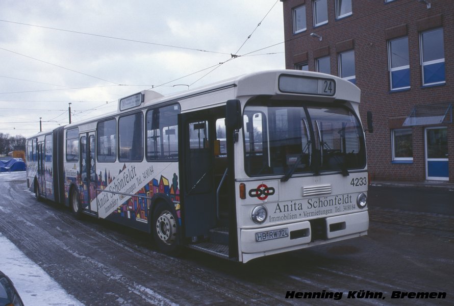 Bremen, Mercedes-Benz O305G № 4233