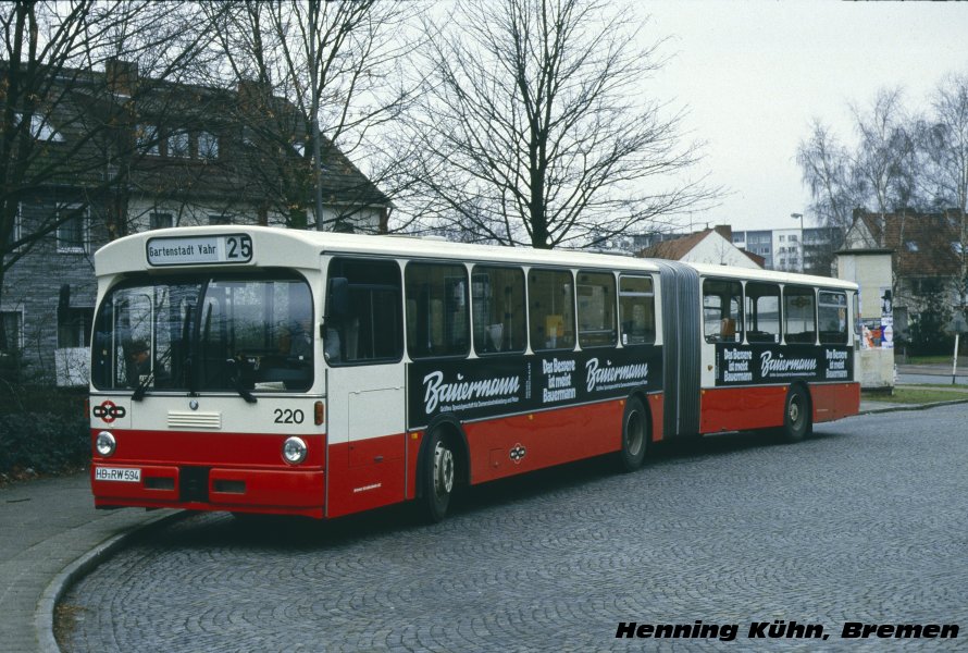 Бремен, Mercedes-Benz O305G № 220