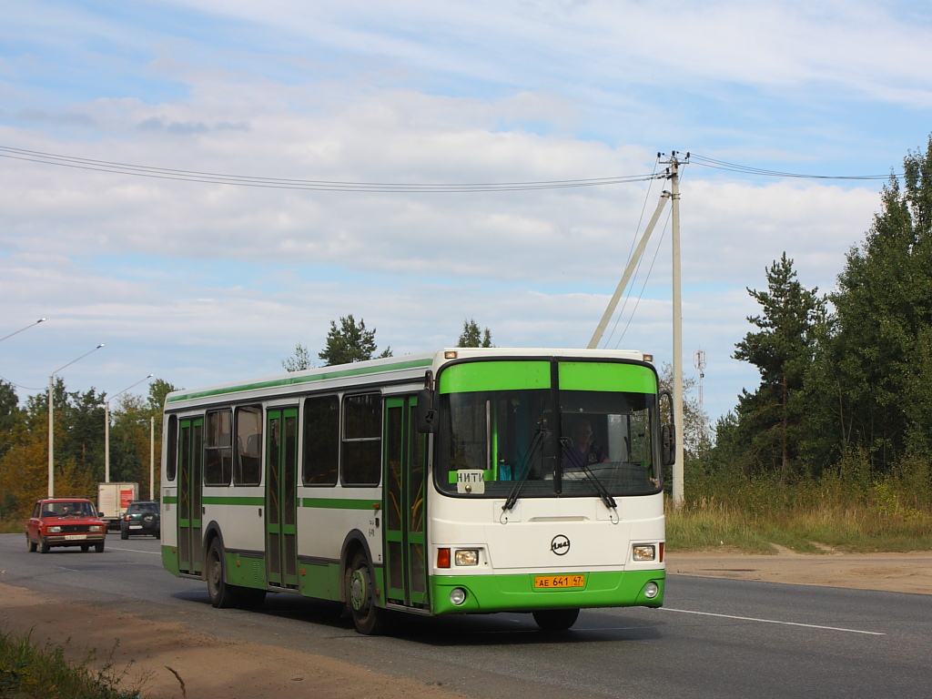 Ленинградская область, ЛиАЗ-5256.36 № 641