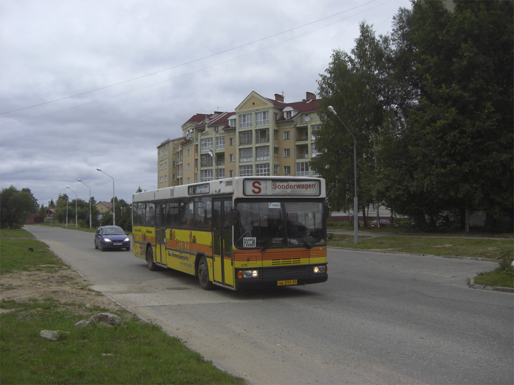 Тверская область, Neoplan N416SL II № АА 211 69