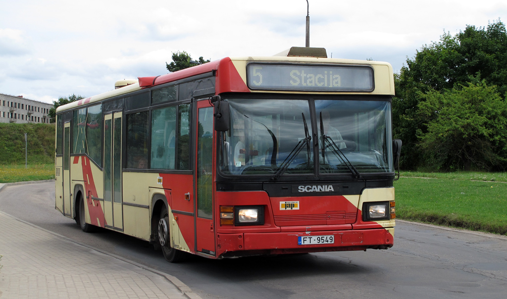 Latvia, Scania CN113CLL MaxCi # FT-9549
