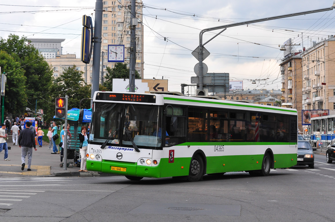 Moskau, LiAZ-5292.20 Nr. 04365