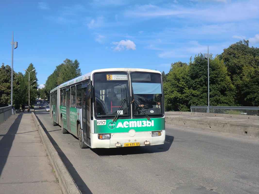 Псковская область, Mercedes-Benz O345G № 697