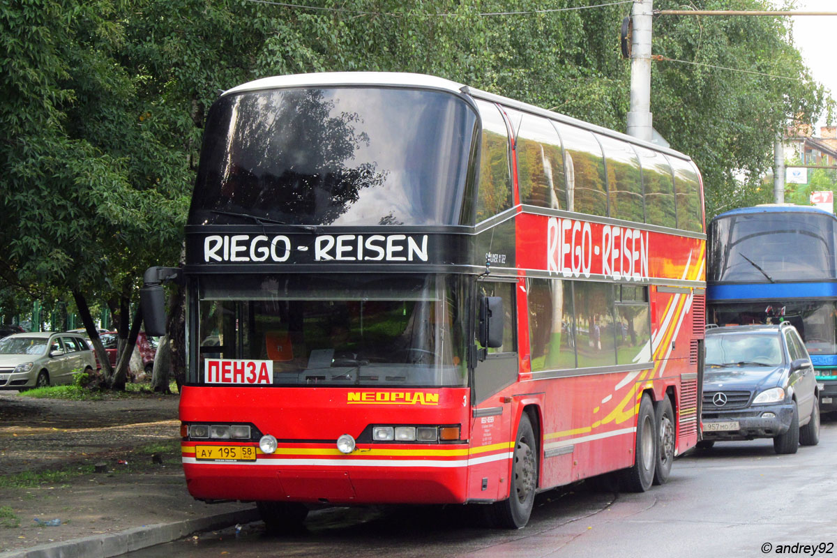 Пензенская область, Neoplan N122/3 Skyliner № АУ 195 58