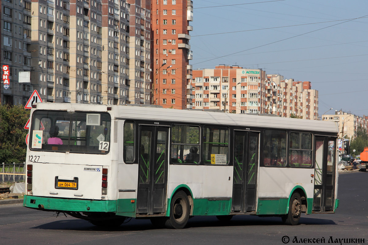 Санкт-Петербург, ЛиАЗ-5256.25 № 1227