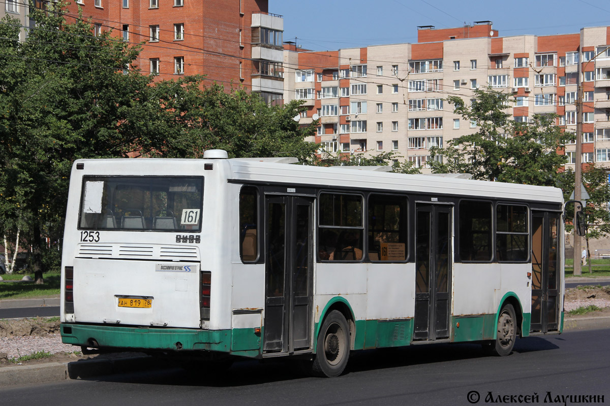 Санкт-Петербург, ЛиАЗ-5256.25 № 1253