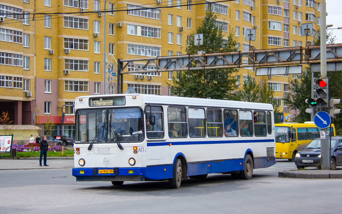 Свердловская область, ЛиАЗ-5256.40 № 630