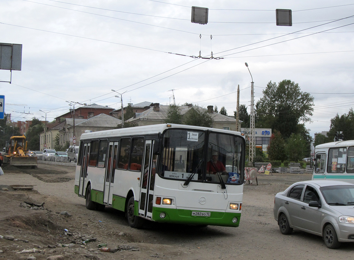 Карелия, ЛиАЗ-5256.25 № 3025