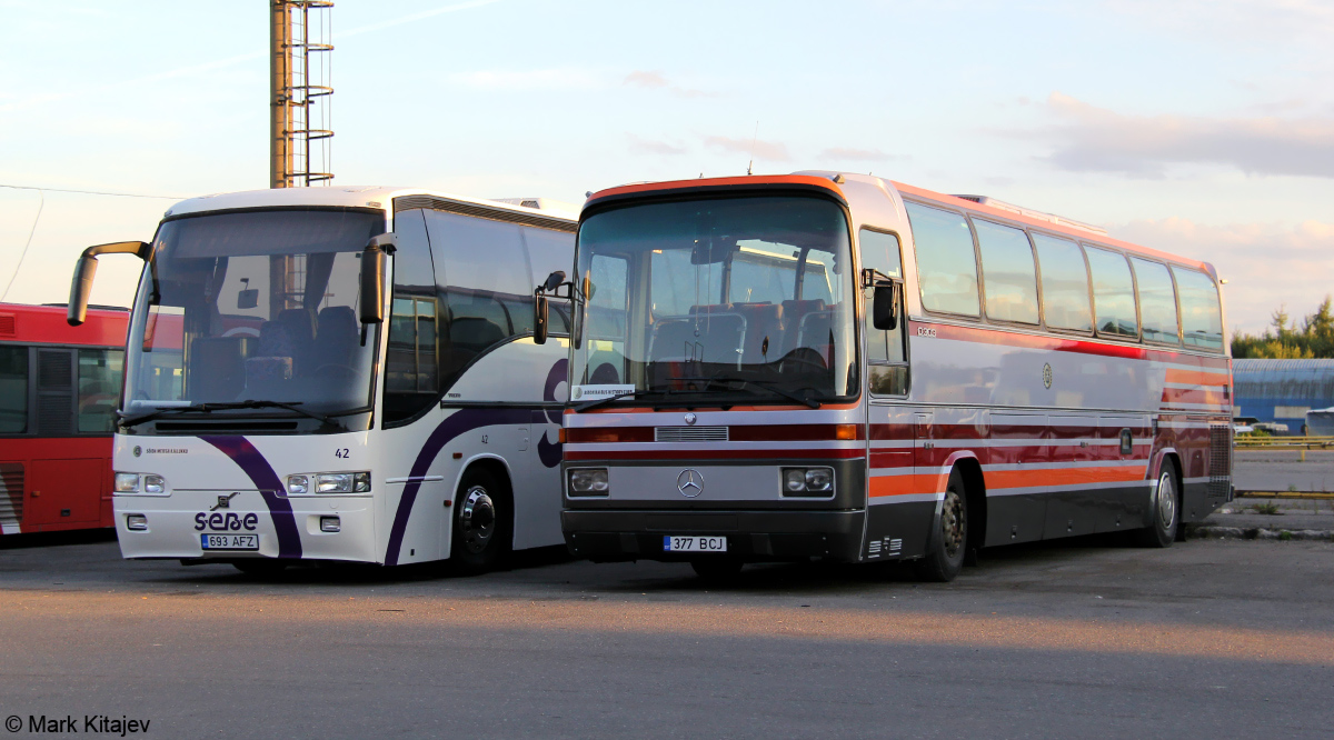 Эстония, Carrus Star 602 № 42; Эстония, Mercedes-Benz O303-15RHD № 300