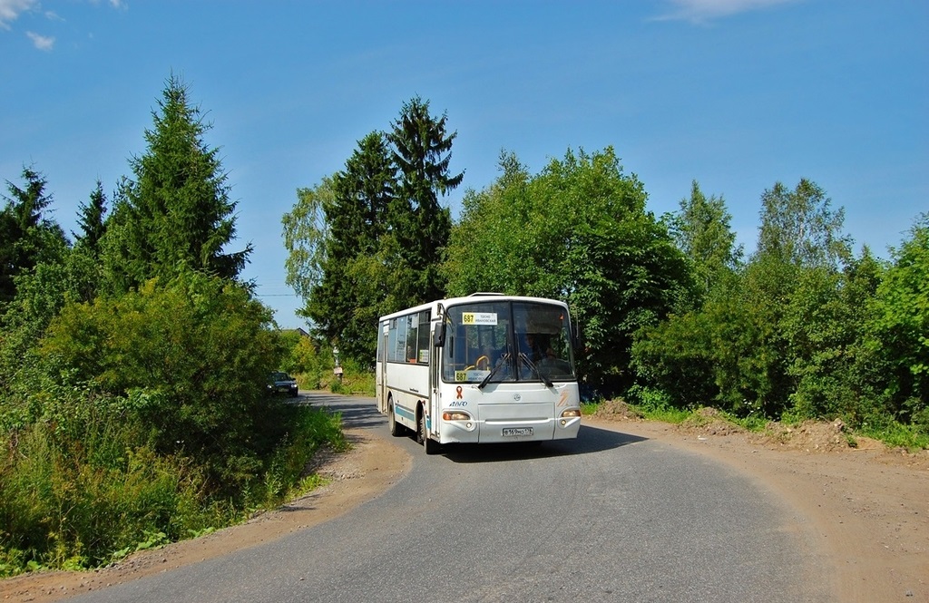 Ленинградская область, КАвЗ-4235-33 № 2556