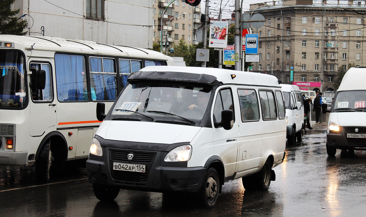 Novosibirsk region, GAZ-322132 (XTH, X96) č. В 042 АР 154