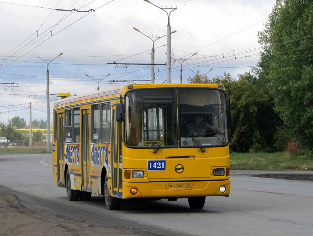 Omsk region, LiAZ-5256.45 № 1421