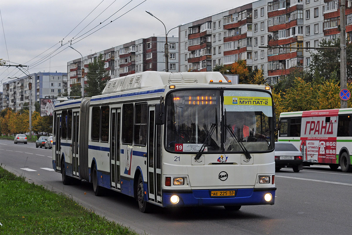 Новгородская область, ЛиАЗ-6212.70 № 21