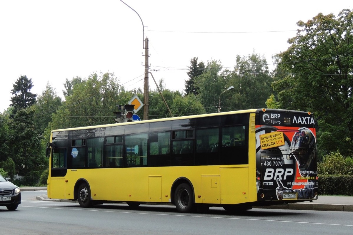 Санкт-Петербург, Golden Dragon XML6125CR № В 077 МУ 178